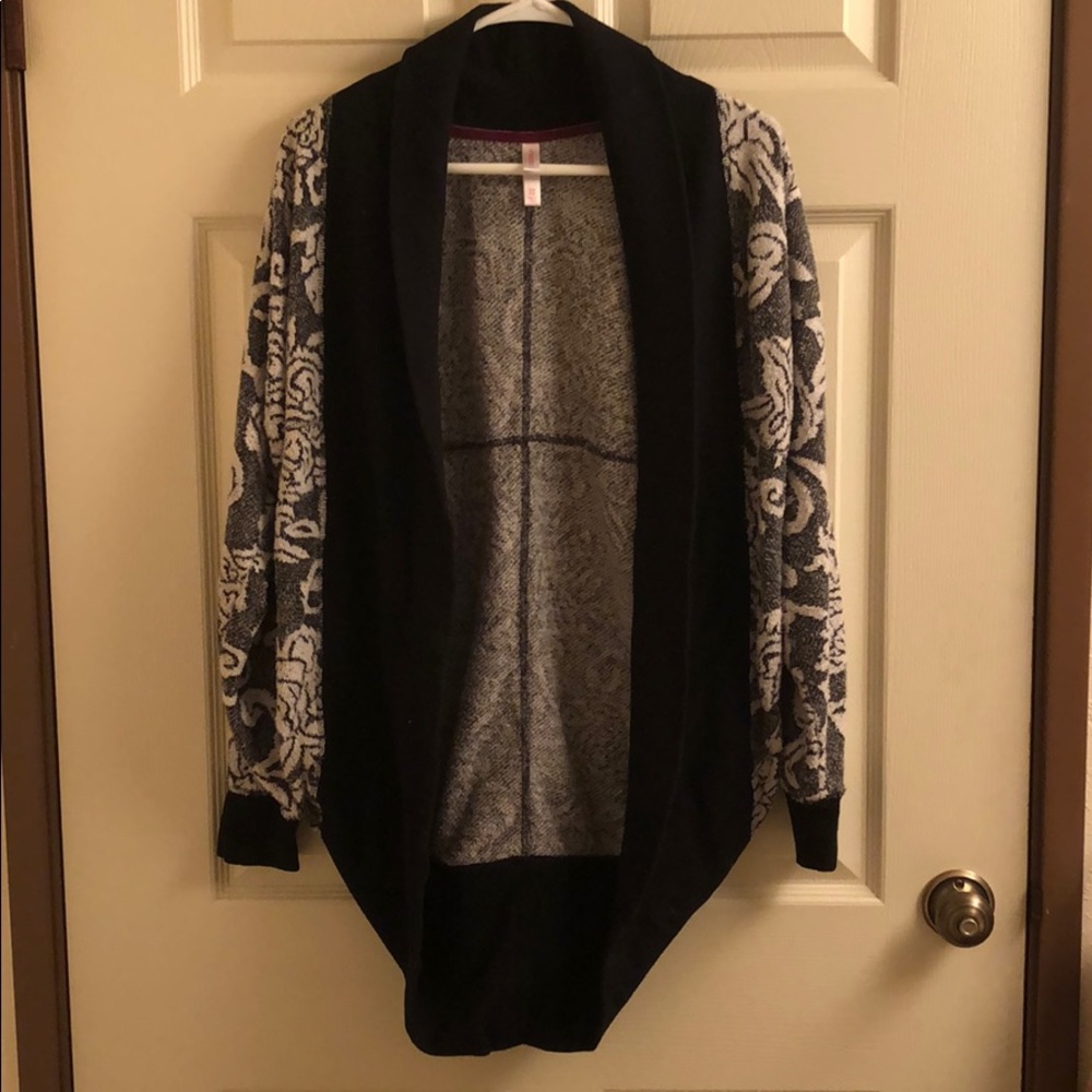 Xhilaration long back sweater